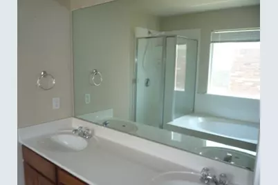 102 Aguilar Drive, Hutto, TX 78634 - Photo 8