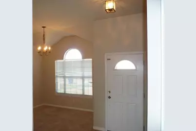 102 Aguilar Drive, Hutto, TX 78634 - Photo 6