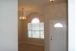 102 Aguilar Dr, Hutto, TX 78634 - Photo 6