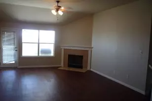 102 Aguilar Dr, Hutto, TX 78634 - Photo 2