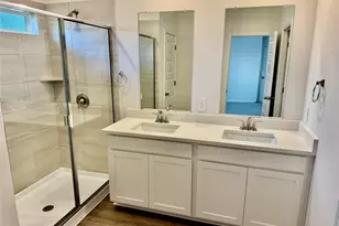 200 Coopers Hawk Crst, Cedar Creek, TX 78612 - Photo 4