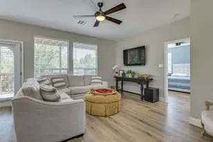 704 Deckhouse Dr, Lago Vista, TX 78645 - Photo 12