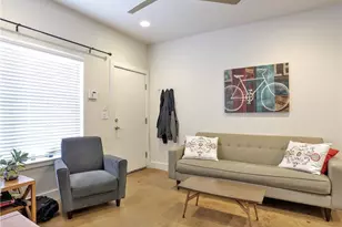 1807 Poquito St, Austin, TX 78702 - Photo 4