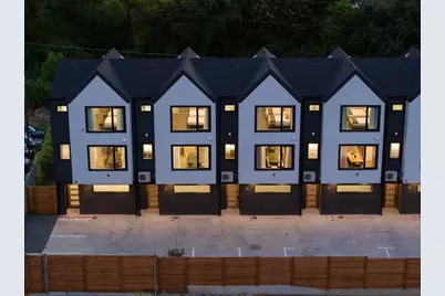 7104 Creekside Drive, Austin, TX 78752 - Photo 8