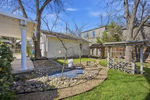 1030 E 44th St, Austin, TX 78751 - Photo 24