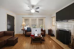 1030 E 44th St, Austin, TX 78751 - Photo 4