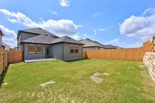 200 Hornet St, Elgin, TX 78621 - Photo 32
