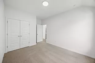 200 Hornet St, Elgin, TX 78621 - Photo 30