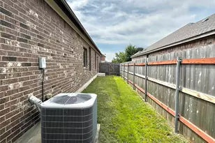 2009 Woodway Dr, Leander, TX 78641 - Photo 22