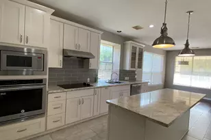 8800 Rattlebush Cove, Austin, TX 78750 - Photo 10