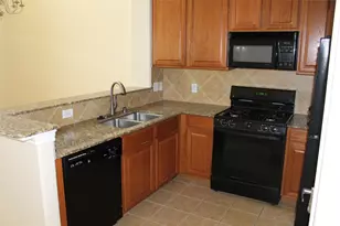 7708 San Felipe Blvd, Austin, TX 78729 - Photo 4