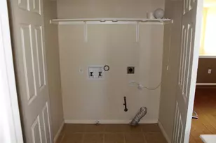 7708 San Felipe Blvd, Austin, TX 78729 - Photo 16