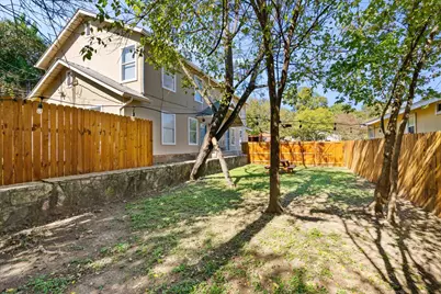 3107 E 13th Street #B, Austin, TX 78702 - Photo 26