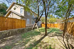 3107 E 13th St, Austin, TX 78702 - Photo 26