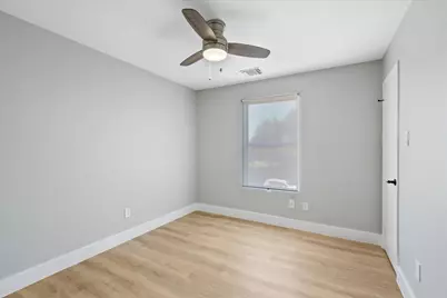 3107 E 13th Street #B, Austin, TX 78702 - Photo 18