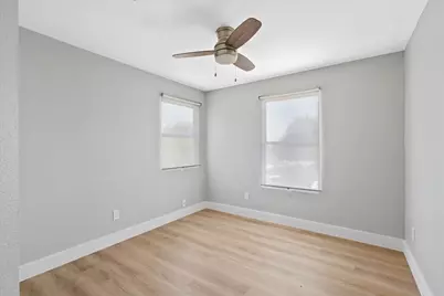 3107 E 13th Street #B, Austin, TX 78702 - Photo 20