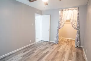 3003 Parker Ln, Austin, TX 78741 - Photo 16