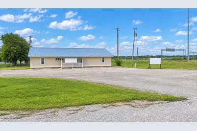 [Address not provided], Lockhart, TX 78644 - Photo 2