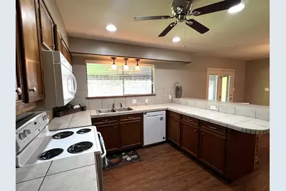 420 Jackson Street, La Grange, TX 78945 - Photo 6