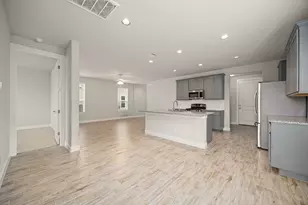 109 Riverhill Dr, Georgetown, TX 78628 - Photo 4