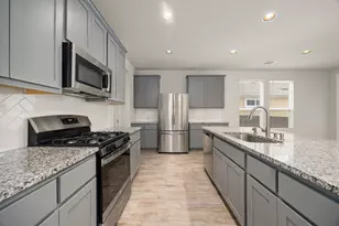 109 Riverhill Dr, Georgetown, TX 78628 - Photo 8