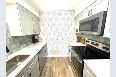 6108 Wheless Cv Cove #D, Austin, TX 78723 - Photo 8