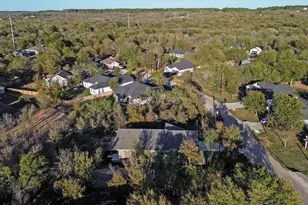 104 Kipapa Ct, Bastrop, TX 78602 - Photo 32