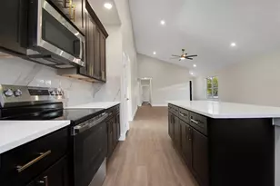 104 Kipapa Ct, Bastrop, TX 78602 - Photo 8