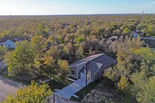 104 Kipapa Ct, Bastrop, TX 78602 - Photo 30
