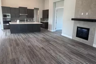 2005 Crimson Sunset Dr, Georgetown, TX 78628 - Photo 12