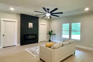 130 Waimanalo Ln, Bastrop, TX 78602 - Photo 10