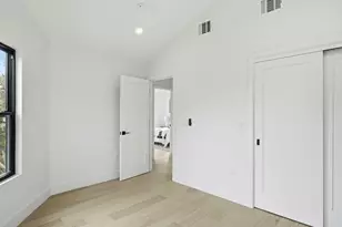 300 Lightsey Rd, Austin, TX 78704 - Photo 20