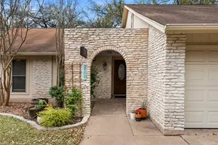 2509 Redleaf Ln, Austin, TX 78745 - Photo 2