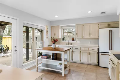 2509 Redleaf Lane, Austin, TX 78745 - Photo 10