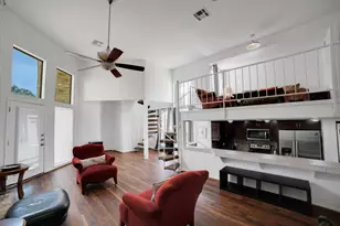 1 Crystal Springs Ct Ct, The Hills, TX 78738 - Photo 14