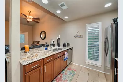 704 Horseshoe Bay Boulevard #L, Horseshoe Bay, TX 78657 - Photo 24