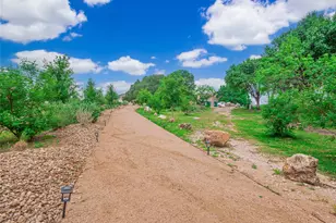 704 Horseshoe Bay Blvd, Horseshoe Bay, TX 78657 - Photo 36