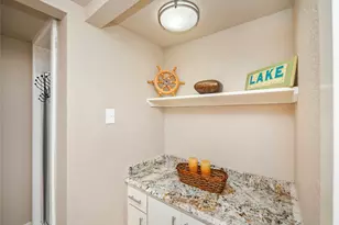 704 Horseshoe Bay Blvd, Horseshoe Bay, TX 78657 - Photo 26