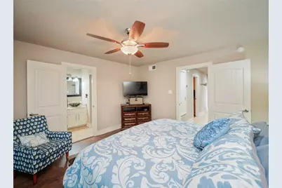 704 Horseshoe Bay Boulevard #L, Horseshoe Bay, TX 78657 - Photo 6