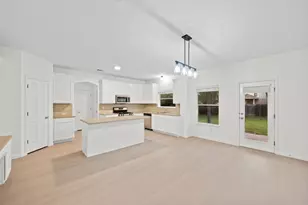 4312 Hidden Lake Crossing, Pflugerville, TX 78660 - Photo 10