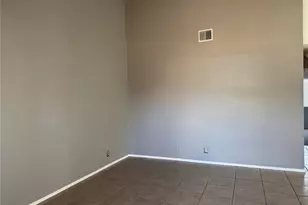 8704 Pineridge Dr, Austin, TX 78729 - Photo 4
