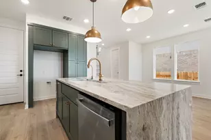 384 Brandywine Rd, Hutto, TX 78634 - Photo 10