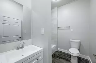 2511 San Gabriel St, Austin, TX 78705 - Photo 16