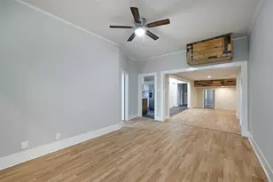 2511 San Gabriel St, Austin, TX 78705 - Photo 8