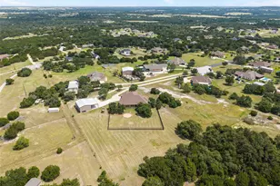 149 Sunrise Cir, Liberty Hill, TX 78642 - Photo 36