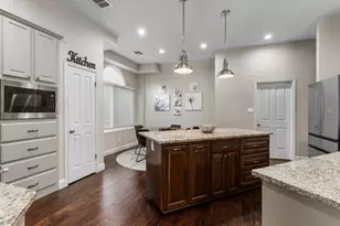 6913 Auckland Dr, Austin, TX 78749 - Photo 12