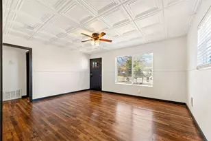 6915 Providence Ave, Austin, TX 78752 - Photo 4