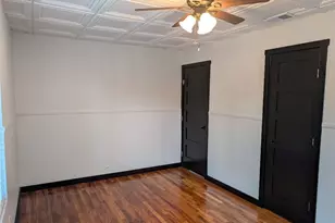 6915 Providence Ave, Austin, TX 78752 - Photo 10