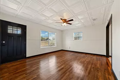 6915 Providence Avenue, Austin, TX 78752 - Photo 8