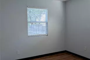 6915 Providence Ave, Austin, TX 78752 - Photo 16